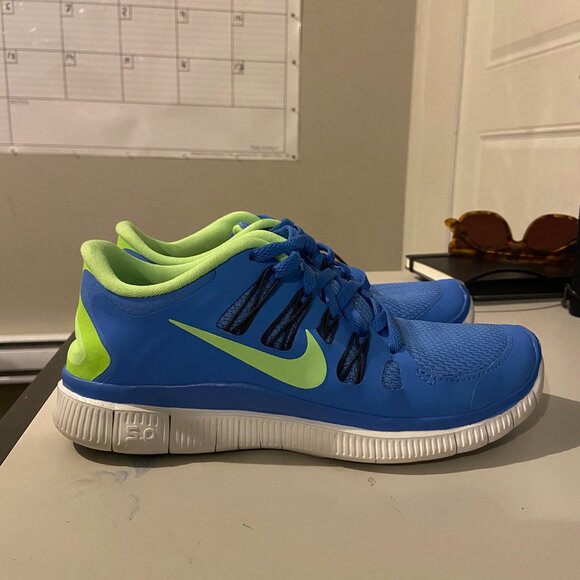 Nike Free 5.0 Running Shoes - Size 6.5 - Picture 2 of 8